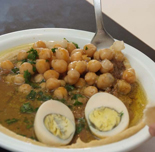 Guy Sofer visits the Zarzir hummus restaurant, located near the supermarket of the Carmey Yosef Moshav, at the edge of the Gezer municipality.  Turns out that you can fulfill dreams even after the age of 40; and when you eat a delicious hummus plate in the morning, you might find yourself not falling asleep in your afternoon meetings!